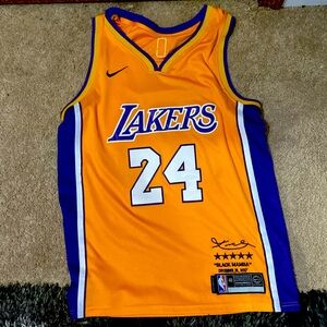 Kobe Bryant jersey
